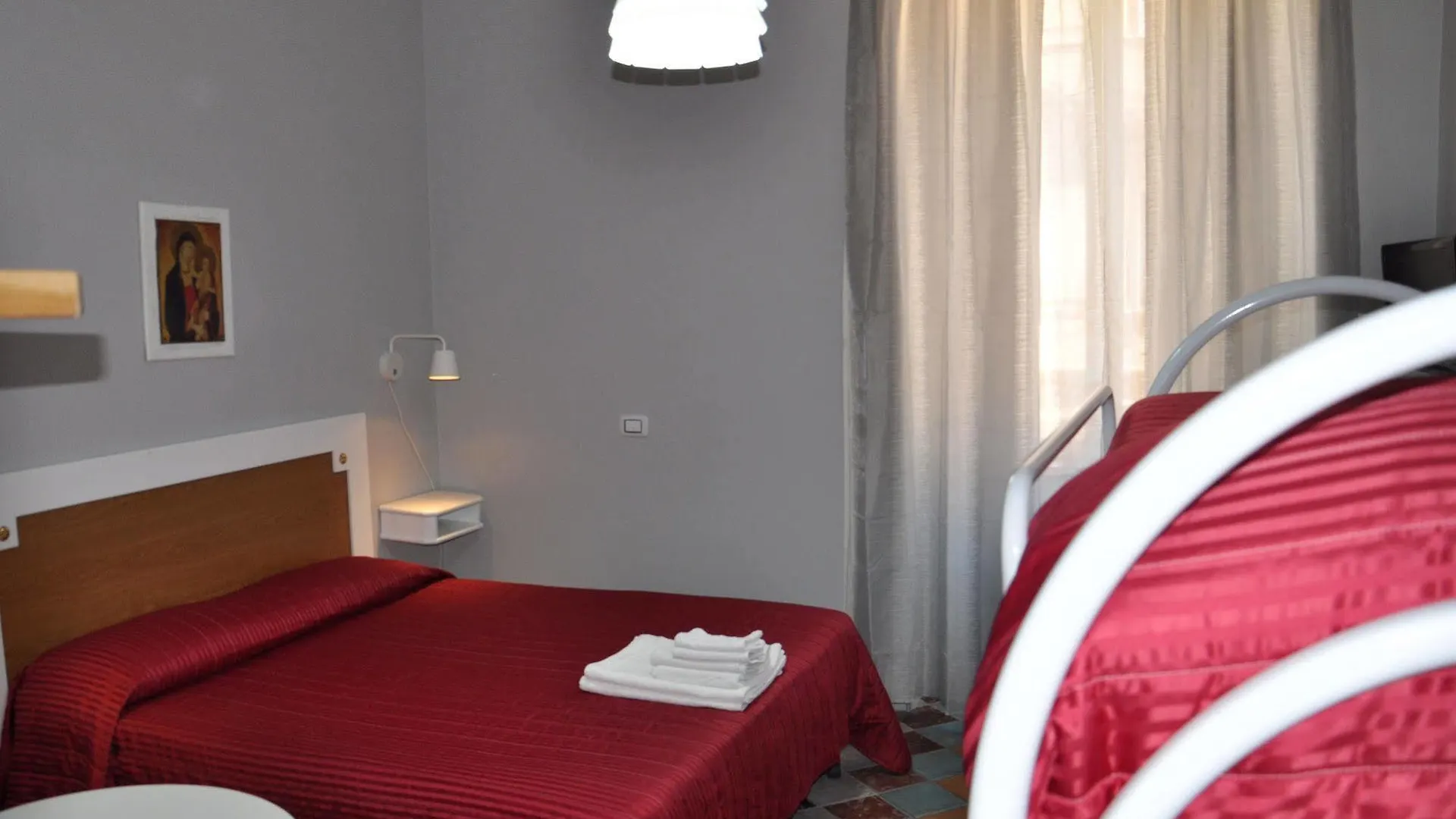 Firenze32 2*, Naples